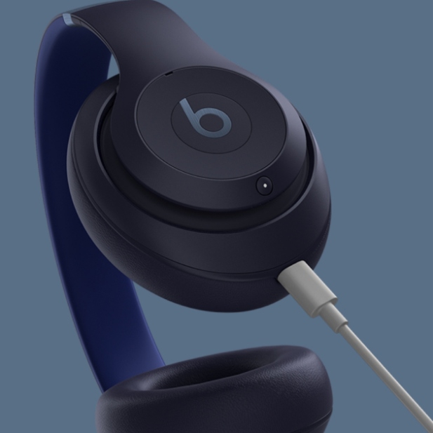 Easy Peasy: Charging Beats Studio Pro For Maximum Jams!